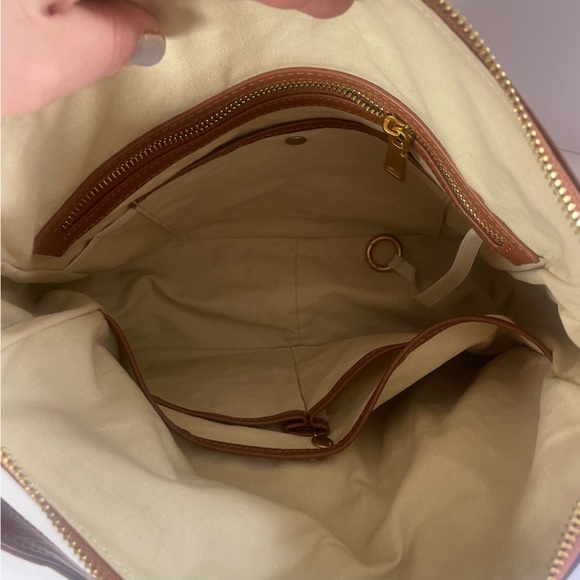 Share Minooy Hera Crossbody Tote Shoulder Bag Caramel Color 6.6L Soft Leather - Picture 14 of 16